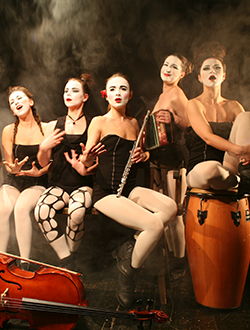 DakhDaughters_250x330